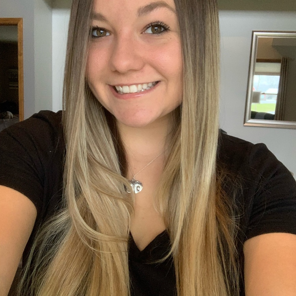 Meet your Posher, Christina